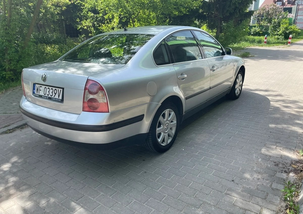 Volkswagen Passat cena 6500 przebieg: 410000, rok produkcji 2000 z Warszawa małe 67